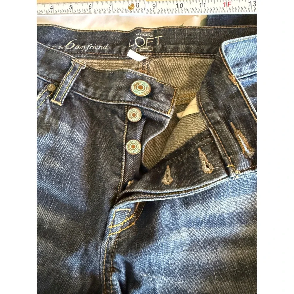 Ann Taylor Loft Boyfriend Jeans Distressed Ripped Blue Denim Button Fly Size 6 - Picture 3 of 12